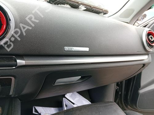 Handskerum Handskerum AUDI A3 Sportback (8VA, 8VF) 2.0 TDI (150 hp) 34477203 34477203