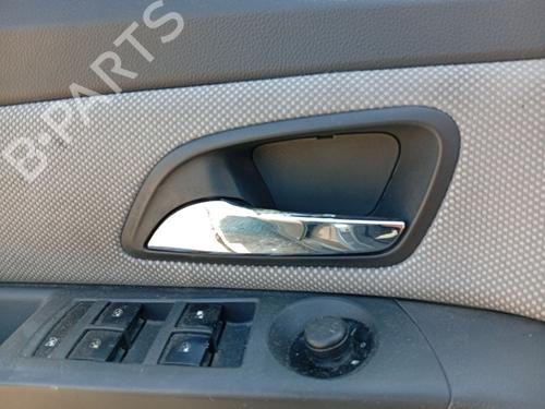 Used Front left interior door handle Front left interior door handle CHEVROLET CRUZE (J300) [2009-2026] 36461260 36461260