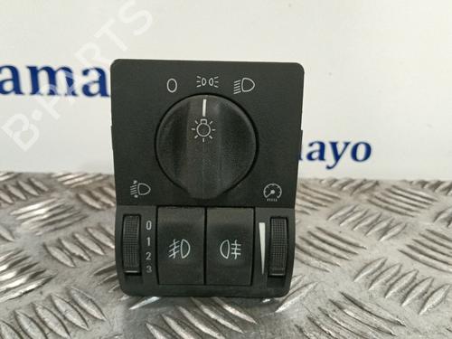 Used Headlight switch OPEL ASTRA G Hatchback (T98) [1998-2009]  30135652