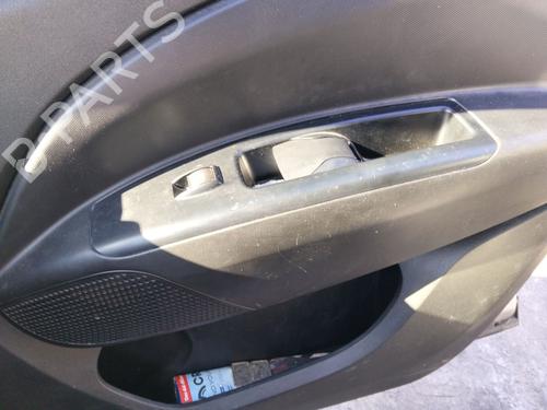Used Right front window switch Right front window switch OPEL COMBO Box Body/MPV (X12) 1.3 CDTI (B05) (95 hp) 39945257 39945257