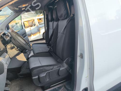 front-left-seatbelt-peugeot-expert-van-v_-2016-40044585 main image