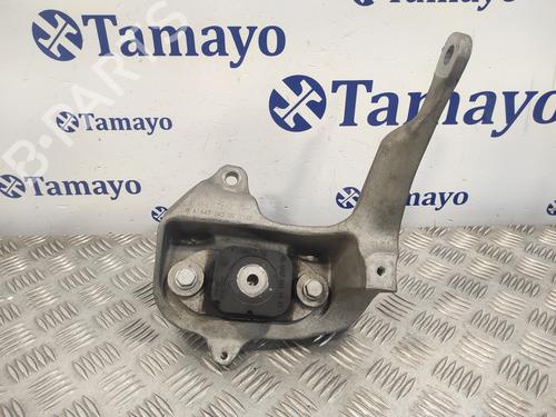 Used Engine mount MERCEDES-BENZ VITO Van (W447) [2014-2025]  23649075