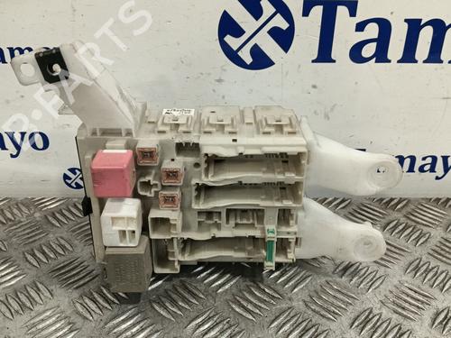 Sikringsdose TOYOTA AURIS (_E15_) 1.4 D-4D (NDE150_, NDE150R) (90 hp) 30839355