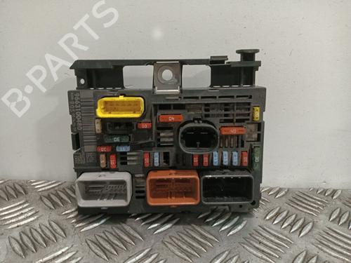 Used Fuse box Fuse box PEUGEOT 308 I (4A_, 4C_) 1.6 HDi (90 hp) 34694208 34694208