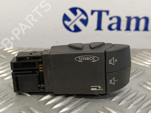 Commandes au volant RENAULT TRAFIC II Van (FL) [2001-2025]  17635984