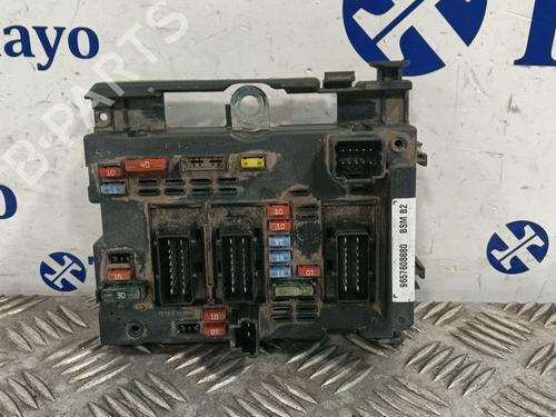 Used Fuse box Fuse box PEUGEOT 206 Hatchback (2A/C) 1.4 HDi eco 70 (68 hp) 31579409 31579409