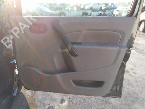 Fuse box RENAULT KANGOO / GRAND KANGOO II (KW0/1_)  | BP11813179E1 