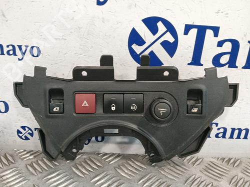 Used Warning switch PEUGEOT PARTNER Tepee [2008-2025]  27808207