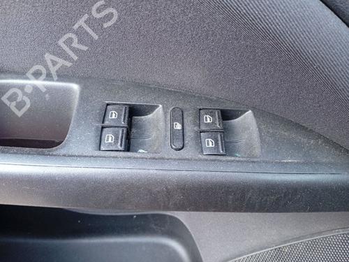 Used Left front window switch Left front window switch SEAT ALTEA XL (5P5, 5P8) 1.6 TDI (105 hp) 35980724 35980724