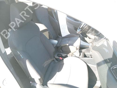 Right front seat KIA CARENS IV 1.7 CRDi | BP39569280C16 - Image 2