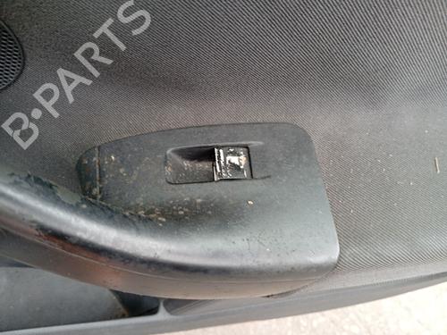 Used Right front window switch Right front window switch VW GOLF V (1K1) 1.6 (102 hp) 36477640 36477640