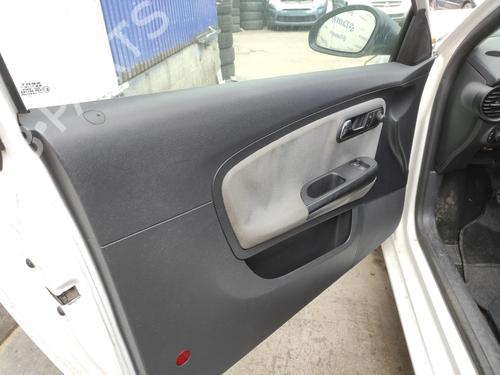 Engine control unit (ECU) SEAT IBIZA III (6L1) 1.4 16V | BP17530377M57 