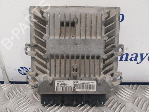 Used Engine control unit (ECU) FIAT SCUDO Van (270_, 272_) [2007-2016]  27477053