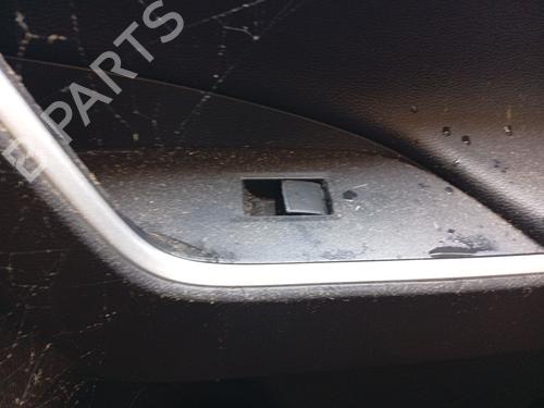 Used Right rear window switch Right rear window switch 37421858 37421858