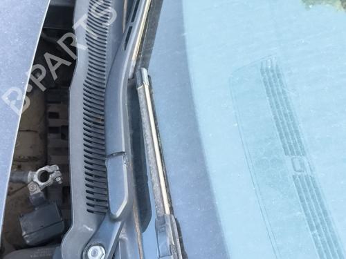 front-windshield-wiper-arm-seat-exeo-3r2-2008-2009-2010-2011-2012-2013-38461119 main image