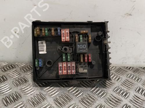 Used Fuse box Fuse box 38925816 38925816