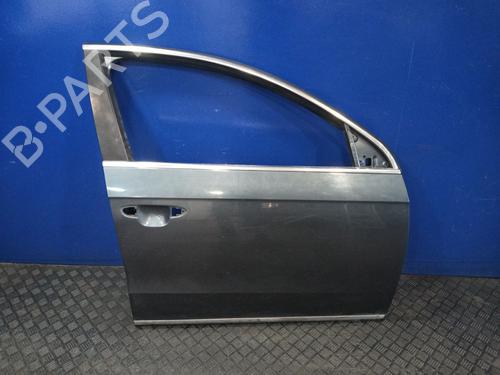 Used Right front door VW PASSAT B7 Variant (365) 2.0 TDI (140 hp) 32483257