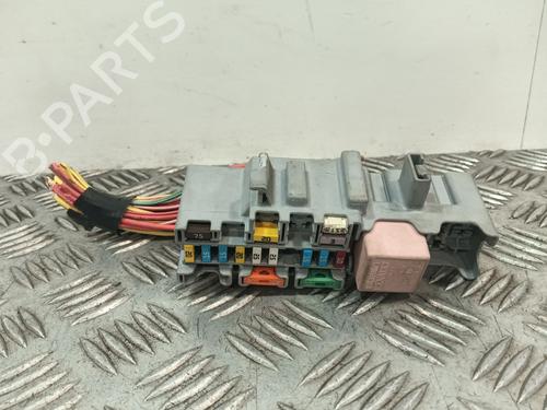 Used Fuse box Fuse box RENAULT MEGANE II (BM0/1_, CM0/1_) 1.6 16V (112 hp) 34055961 34055961
