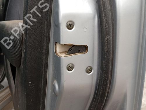 front-right-lock-mitsubishi-outlander-i-cu_w-2001-2002-2003-2004-2005-2006-2007-2008-32406657 main image