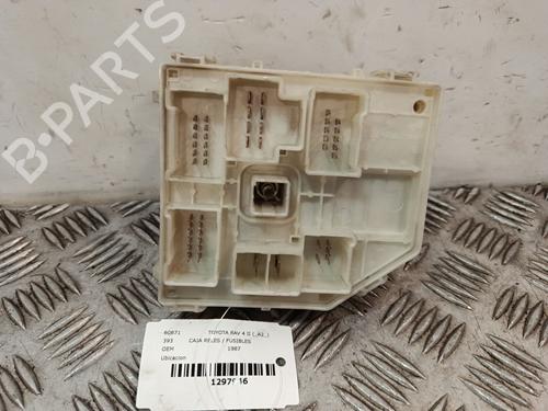 Fuse box TOYOTA RAV 4 II (_A2_) 2.0 4WD (ACA21, ACA20) | BP37604050E1 - Image 2