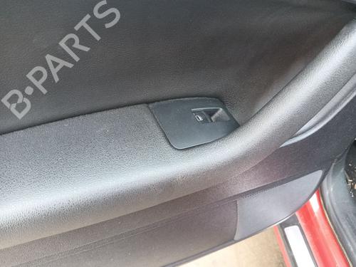 Comutador vidro trás esquerdo Comutador vidro trás esquerdo AUDI A3 Sportback (8PA) 2.0 TDI 16V (140 hp) 39613937 39613937