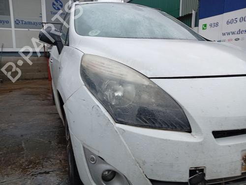 Used Right headlight RENAULT GRAND SCÉNIC III (JZ0/1_) 1.6 dCi (JZ00, JZ12) (130 hp) 31753992