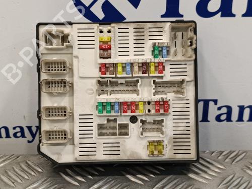 Used Fuse box RENAULT MEGANE III Hatchback (BZ0/1_, B3_) [2008-2025]  17105895