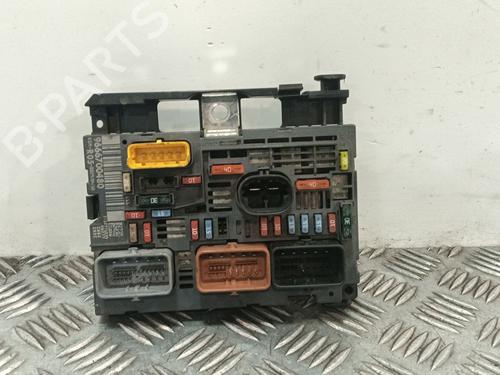 Used Fuse box Fuse box PEUGEOT 308 SW I (4E_, 4H_) 1.6 HDi (109 hp) 34187571 34187571