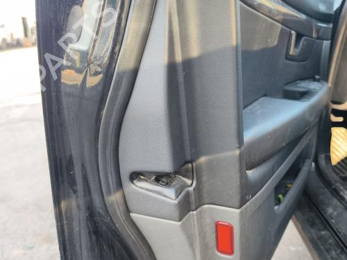 front-left-lock-seat-exeo-3r2-2008-2009-2010-2011-2012-2013-38461122 main image