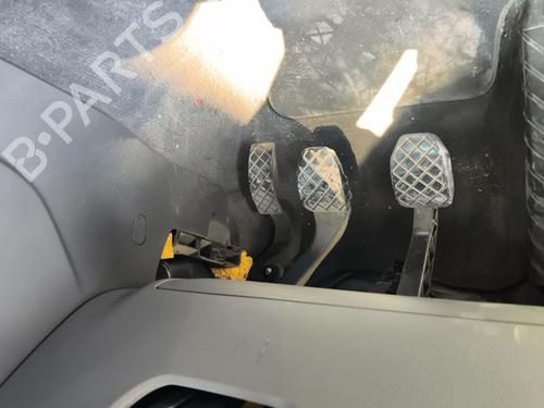 Pedal Pedal 38461163 38461163