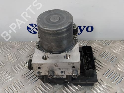 Used ABS pump PEUGEOT 5008 (0U_, 0E_) [2009-2017]  13230881