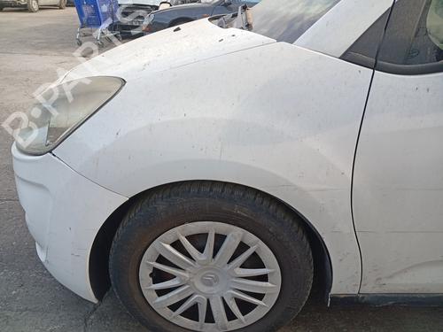 Used Left front fenders Left front fenders 37425954 37425954