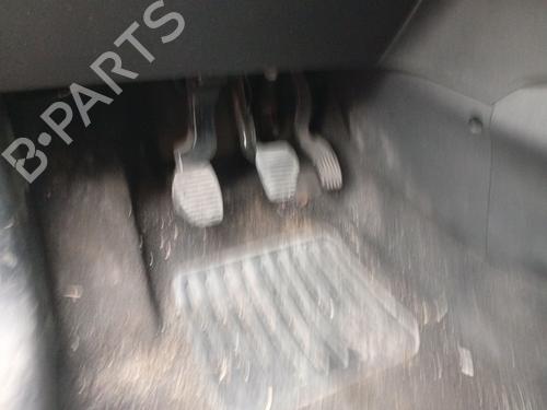 Pedal Pedal PEUGEOT 208 I (CA_, CC_) 1.2 VTI 82 (82 hp) 34158398 34158398