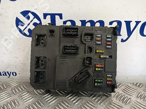 Used Fuse box PEUGEOT 106 II (1A_, 1C_) 1.1 i (60 hp) 26594032