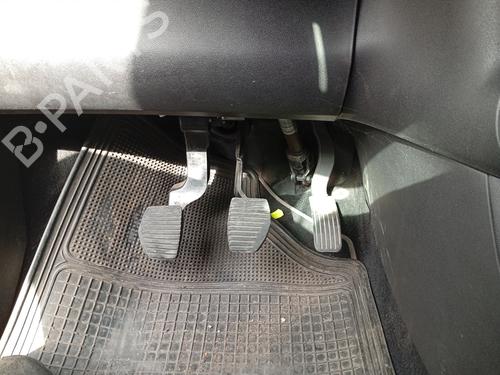 break-pedal-citroen-c4-cactus-2014-34557930 main image