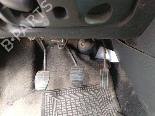 Pédale de frein Pédale de frein RENAULT CLIO II (BB_, CB_) 1.5 dCi (B/CB3M) (64 hp) 35819913 35819913