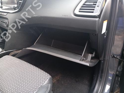 Handskerum KIA XCEED (CD) 1.4 T-GDI | BP31924844C95