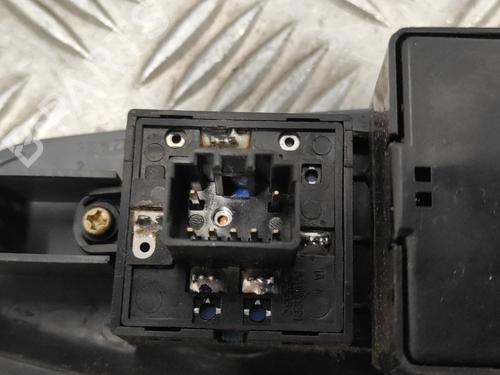 Left front window switch KIA CERATO I Hatchback (LD)  | BP23409367I27 