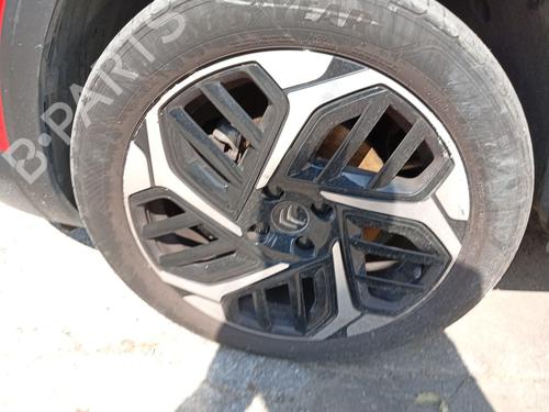 Used Left front steering knuckle Left front steering knuckle CITROËN C4 III (BA_, BB_, BC_) 1.2 PureTech 130 (BAHNSA, BAHNSB) (130 hp) 35951755 35951755