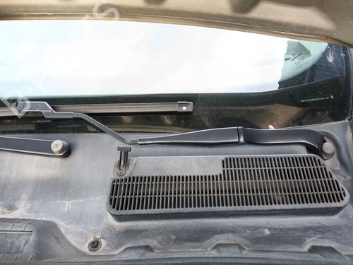 Used Front windshield wiper arm Front windshield wiper arm FORD KUGA I 2.0 TDCi (140 hp) 34100728 34100728