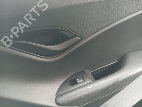 right-rear-window-switch-hyundai-ix20-jc-2010-2011-2012-2013-2014-2015-2016-2017-2018-2019-36461220 main image