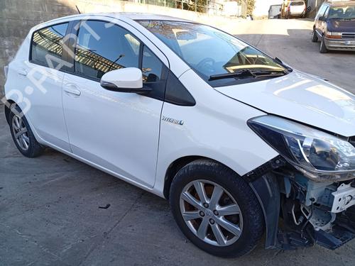 Used Right front shock absorber Right front shock absorber TOYOTA YARIS (_P13_) 1.5 Hybrid (NHP130_, NHP130) (101 hp) 35954381 35954381