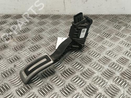 Used Pedal Pedal VW GOLF VII (5G1, BQ1, BE1, BE2) 1.4 TSI (150 hp) 40089352 40089352