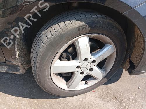 Used Right front steering knuckle Right front steering knuckle MERCEDES-BENZ B-CLASS Sports Tourer (W245) B 200 CDI (245.208) (140 hp) 37692750 37692750