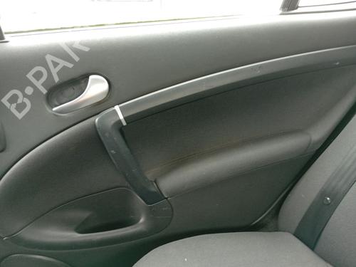 Bageste højre beklædning Bageste højre beklædning RENAULT CLIO I (B/C57_, 5/357_) 1.2 (B/C/S577) (54 hp) 36998663 36998663