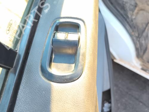 Used Left front window switch Left front window switch FORD TRANSIT CUSTOM V362 Van (FY, FZ) 2.2 TDCi (100 hp) 40507212 40507212