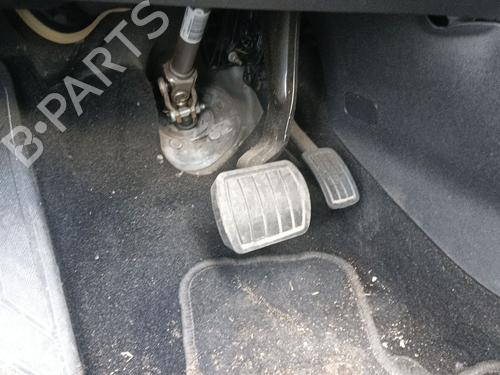 Pedale freno Pedale freno PEUGEOT 3008 II SUV (MC_, MR_, MJ_, M4_) 1.2 THP/ PureTech 130 (MRHNSM, MRHNSU, MRHNSJ, MRHNYW,... (131 hp) 34250929 34250929