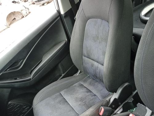 Siège avant droit Siège avant droit HYUNDAI ix20 (JC) 1.4 CRDi (90 hp) 36500806 36500806
