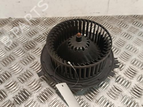 Used Heater blower motor Heater blower motor VW GOLF VII (5G1, BQ1, BE1, BE2) 1.4 TSI (150 hp) 40089435 40089435