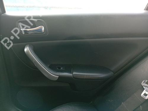 Guarnecido trasero derecho Guarnecido trasero derecho HONDA ACCORD VII (CL, CN) 2.2 i-CTDi (CN1) (140 hp) 36567554 36567554